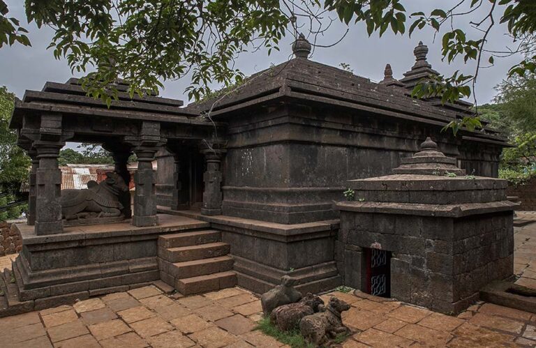 pune to Mahabaleshwar-Temple